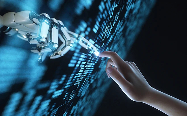 人工智能賦能新型工業(yè)化，國產(chǎn)軌交工控機發(fā)揮關(guān)鍵作用